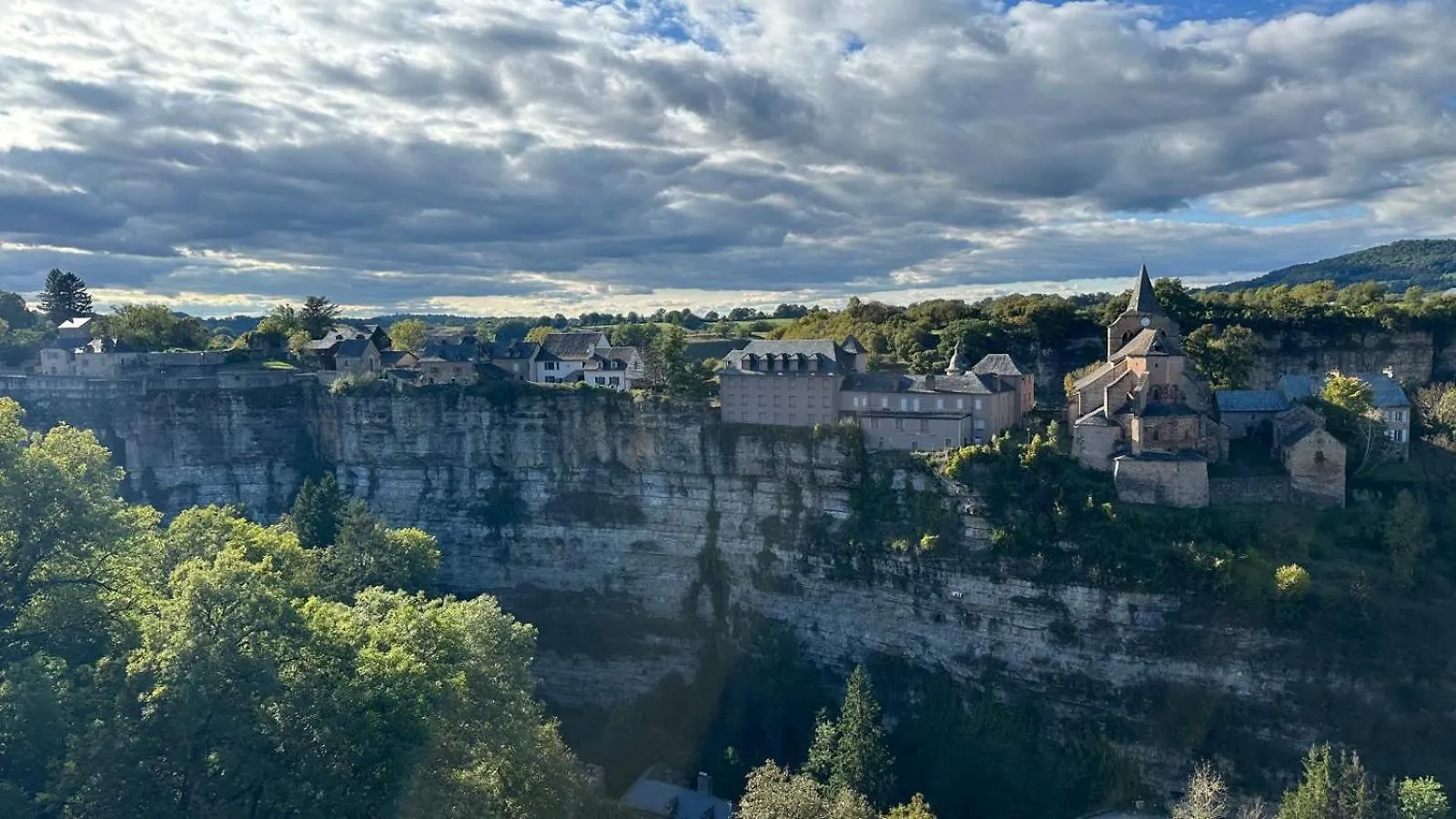 Maison Avec Magnifique Vue Et Piscine Privative Saint-Felix-de-Lunel Holiday home