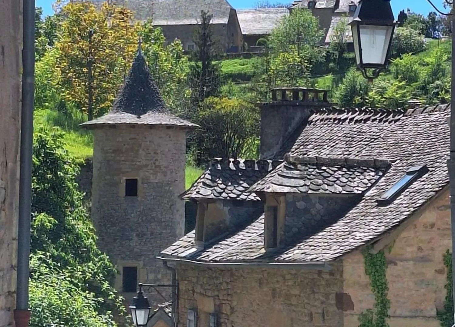 Holiday home Maison Avec Magnifique Vue Et Piscine Privative Saint-Felix-de-Lunel
